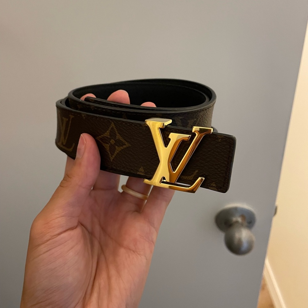 LOUIS VUITTON BELT-size 34